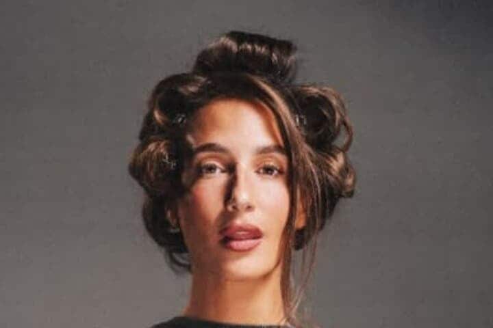 Instagram/@edieparkerflower