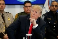 トランプの弁護士たち、ロシア疑惑で特別検察官聴取に応じぬよう助言