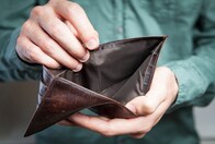 日本の若者の貧困化が「パラサイト・シングル」を増加させる