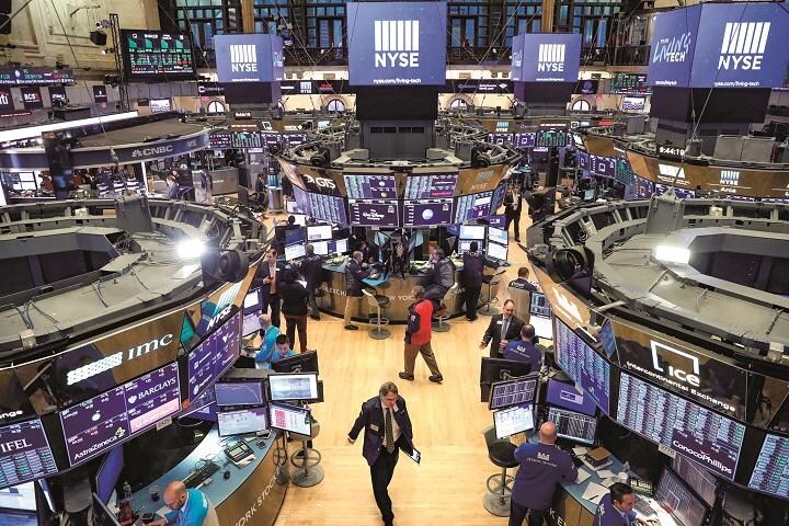 210413P18nyse_BCN_03.jpg