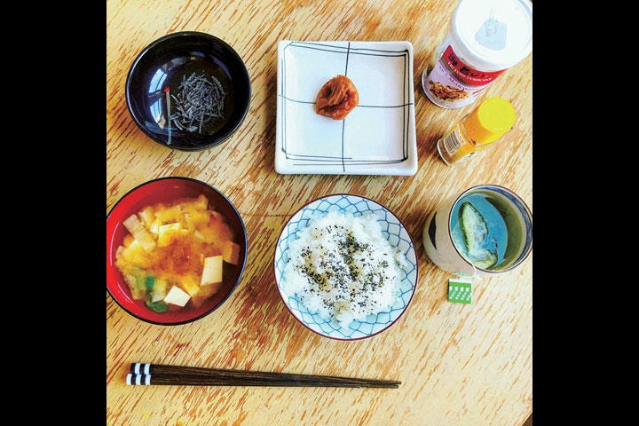 ニューヨークに帰国した翌日に「原点に戻ろうと」大江氏が手作りした和定食の朝ご飯　SENRI OE