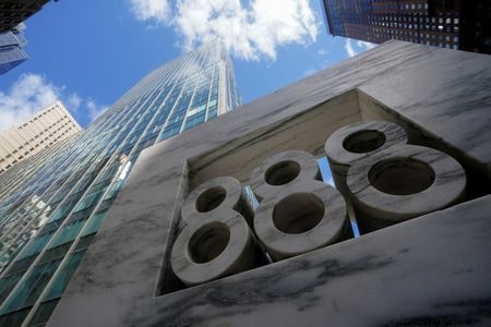 　６月２８日、香港証券先物委員会のリョン副最高責任者は、米投資会社アルケゴス・キャピタル・マネジメントの破綻以降、デリバティブ市場の監視を強化していると述べた。写真はニューヨークで２０２１年３月撮影（２０２２年　ロイター/Carlo Allegri）