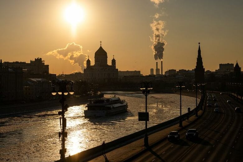 モスクワの市街地、2025年2月撮影　 REUTERS/Maxim Shemetov