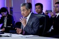 中韓外相が会談、王毅氏「朝鮮半島で建設的役割果たす」