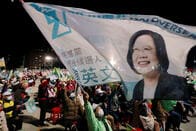 台湾総統選「窮地に立つ習近平」に「温かな手」を差し伸べる安倍首相