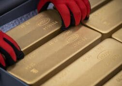 アングル：金価格、米国債利回り上昇でも4000ドル台維持　中銀の準備資産分散が下支え