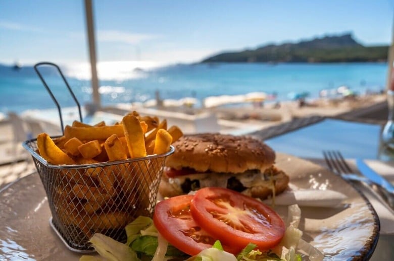 Ralf Geithe -shutterstock-