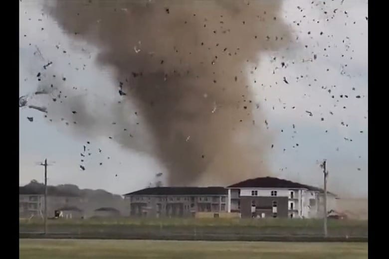 @krassenstein/Twitter