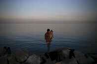 2017年までにＥＵに難民300万人流入、成長押し上げ見込む