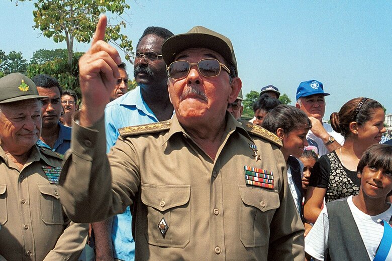 起訴されたキューバのラウル・カストロもアメリカに連行される？（写真は2001年6月）　IMAGO-MEDIAPUNCH-REUTERS