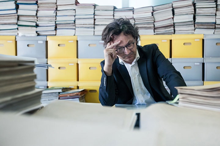 日本の多くの職場では本人に時間管理の裁量権がない　sanjeri-iStock.