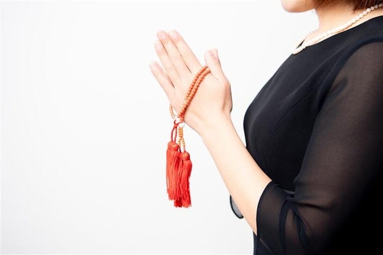 憎かった兄が死んだ（画像はイメージです）：shutterstock/GARAGE38