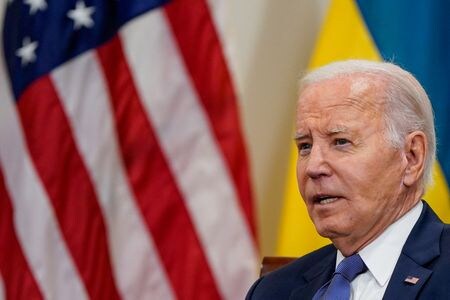 バイデン米大統領（写真）は１３日、パレスチナ自治区ガザでの停戦実現に向け行動するよう、イスラム組織ハマスに呼びかけた。６月撮影（２０２４年　ロイター/Elizabeth Frantz）