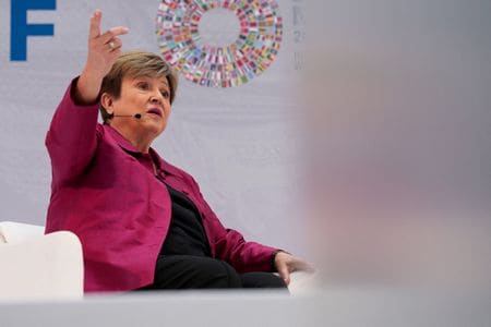 写真は国際通貨基金（ＩＭＦ）のゲオルギエワ専務理事。９日撮影。REUTERS/Ken Cedeno