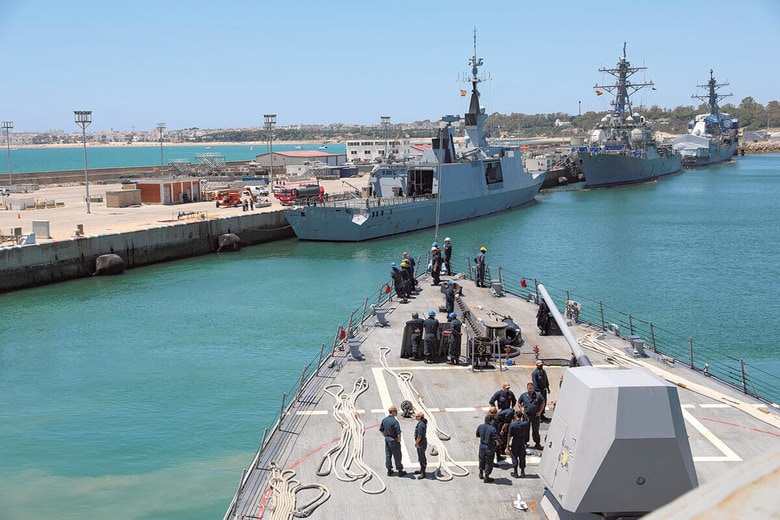 米軍の使用を禁じたロタ海軍基地（写真は23年）　ZAC SHEA-U.S. NAVY