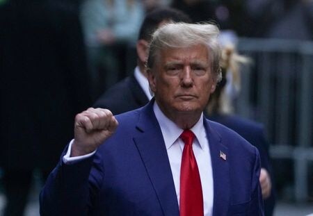 トランプ米大統領は２１日夜に、警察や軍兵士らとともに首都ワシントンをパトロールする計画。２０２４年１月撮影（２０２５年　ロイター/David Dee Delgado）