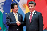 アメリカ離れ、対中接近へ──『文明の衝突』の罠に陥る日本