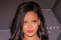 リアーナ、インド大富豪の結婚祝いでライブも「怠慢」「プロじゃない」と酷評の嵐　アフターパーティーではノリノリで腰振る姿も