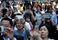 東京都議選の候補者が、政策を訴えるビラを配れない理由