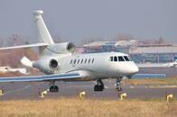 ロシア富豪たちの「国外脱出」が始まった...自家用ジェット追跡データで明らかに