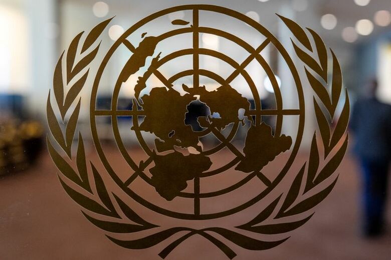 国連のシンボルマーク。9月21日、ニューヨークで撮影。REUTERS/David 'Dee' Delgado