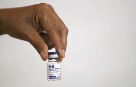 ロシア直接投資基金（ＲＤＩＲ）が国産の新型コロナウイルスワクチン「スプートニクＶ」について、欧州連合（ＥＵ）当局に登録申請を行ったこと２０日、分かった。ブエノスアイレスで１８日撮影（２０２１年　ロイター/AGUSTIN MARCARIAN）