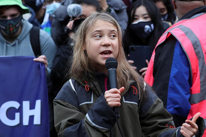 COP26に参加する各国の指導者たちを痛烈に批判するグレタ・トゥンベリ（11月1日、英グラスゴー）　Russell Cheyne-REUTERS