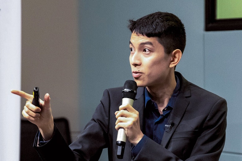 このアジア系の顔がみんなに勇気を与えてくれればと、チンは言う　CHRISTOPHER CHIN