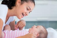 親の「赤ちゃん言葉」は幼児期の言語習得に影響する