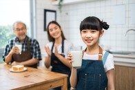 牛乳＝骨太は間違いだった！　｢牛乳をたくさん飲む国ほど骨折が多い｣衝撃の研究結果