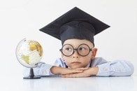 博士課程の奨学金受給者の約４割が留学生、問題は日本社会の側にある