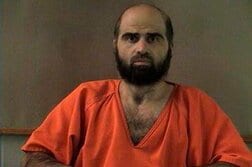 トランプ氏、米基地で13人殺害の元軍医に銃殺刑命令