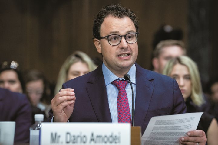 国防総省に盾突いたアモデイCEOは自社の将来をどう開く　GRAEME SLOAN-SIPA USA-REUTERS