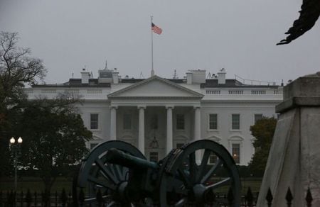 米国が２５日、イランの支援を受ける武装勢力がシリア国内に持つ施設に空爆を実施したことが、当局者の話で明らかになった。写真はホワイトハウス、２０１８年１１月撮影（２０２１年　ロイター／Chris Helgren）