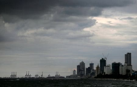 国際通貨基金（ＩＭＦ）は１９日、スリランカについて、公的債権者と速やかに最終合意を成立させることが必要だと指摘、対外民間債権者とも合意に達する必要があるとの認識を示した。  写真は２０２０年１１月、コロンボで撮影（２０２４年　ロイター/Dinuka Liyanawatte）