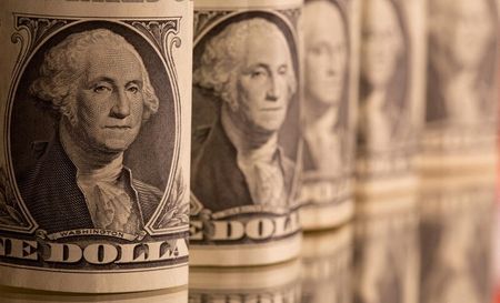 米連邦準備理事会（ＦＲＢ）が８日に発表したデータによると、第２・四半期の家計資産は前期から３．７％増の１５４兆２８００億ドルと過去最高を記録した。２０２１年２月撮影（２０２３年　ロイター/Dado Ruvic）