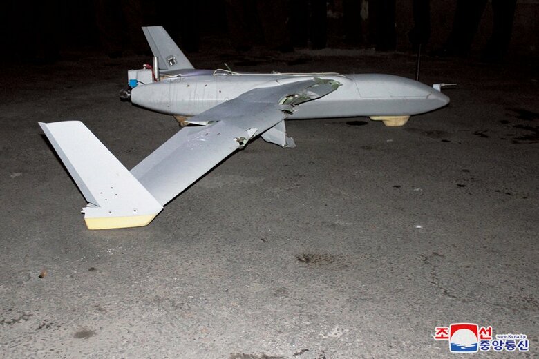 24年に平壌上空に侵入した韓国のドローン（写真は墜落した機体）　KCNAｰREUTERS