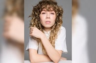 『年齢差2倍』の女子高生の恋を書く