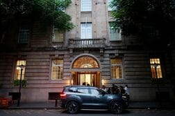 印タタ各社が急落、時価総額32億ドル消失　上場・人事対立で