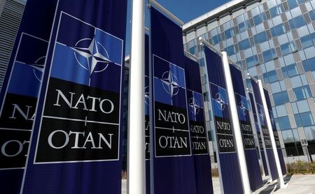 ロシアのラブロフ外相は１８日、ブリュッセルにある北大西洋条約機構（ＮＡＴＯ）のロシア代表部の活動を停止すると発表した。写真は２０１８年４月撮影（２０２１年　ロイター/Yves Herman）