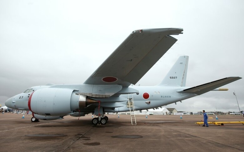 ４月２５日、ドイツとフランスが計画する哨戒機の共同開発に、日本の防衛省が参画を目指して両国国防当局と接触していることが分かった。写真は海上自衛隊の対潜哨戒機「Ｐ１」。英国のフェアフォード空軍基地で２０１５年７月撮影（２０１８年　ロイター／Peter Nicholls）