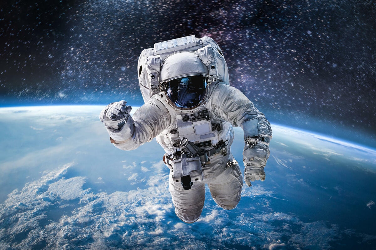 宇宙飛行士になるには？文系や学歴不問の真相と合格者の条件【2026】