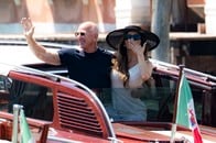 世紀の派手婚も、ベゾスにとっては普通の家庭がスニーカーを買う程度のはした金　考えさせられる格差を検証