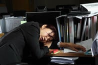 ｢残業時間別｣で見た日々の暮らしと仕事のリアル　10時間､40時間､80時間、200時間──最も不幸を感じるのは？