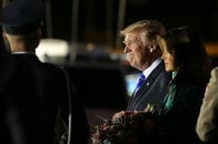 トランプの訪欧に大逆風、前例のない抗議と不人気
