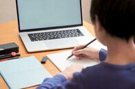 オンライン授業で成績が上がった息子　日本の学校におすすめしたい「ハイブリッドモデル」とは