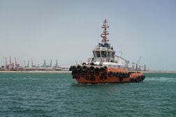 アングル：ホルムズ海峡封鎖で足止めの船員たち、孤立や物資不足で過酷な環境