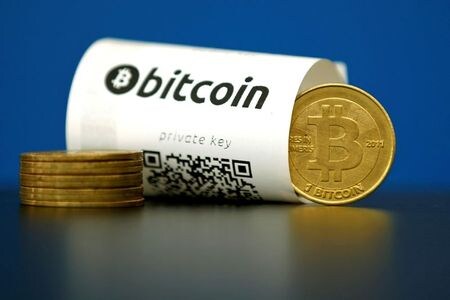 暗号通貨（仮想通貨）ヘッジファンドが今年、好調な運用成績を記録している。貸し手と借り手が銀行を介さずに取引を行うケースが急増していることや、ビットコインの着実な値上がりが背景だ。写真は２０１５年５月撮影（２０２０年　ロイター／Benoit Tessier）