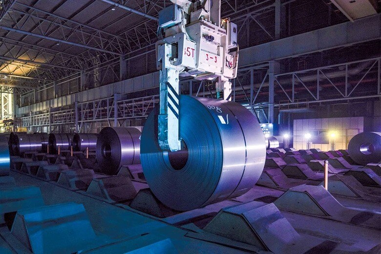 「CO2排出源」が業界を挙げて対策に乗り出した（宝武鋼鉄の工場）　QILAI SHENｰBLOOMBERG/GETTY IMAGES