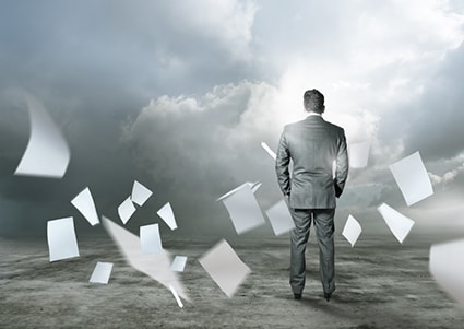 会社を辞める理由を統計でまとめると年代別で様相がかなり異なっている solarseven-iStockphoto